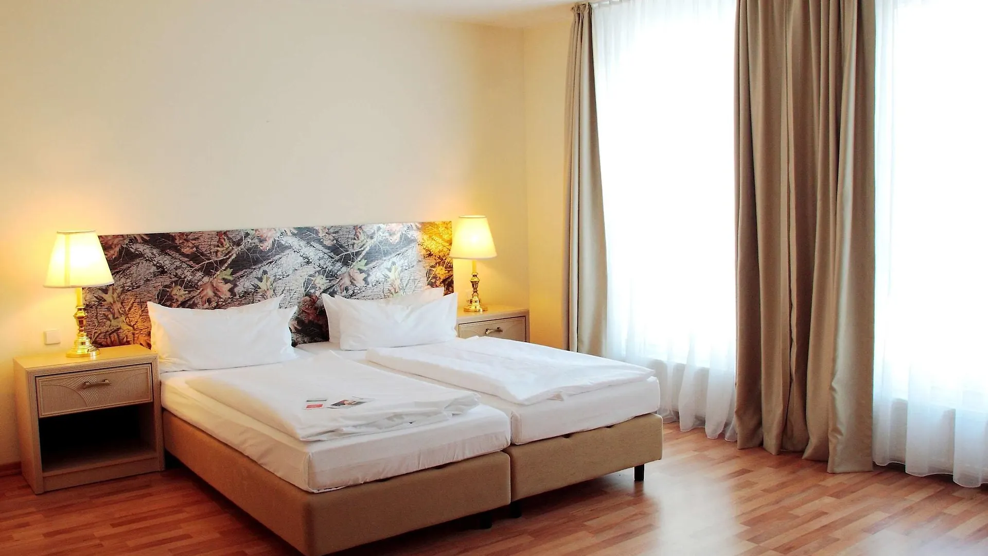 Hotel Am Schloss Koepenick By Golden Tulip Berlin 3*,