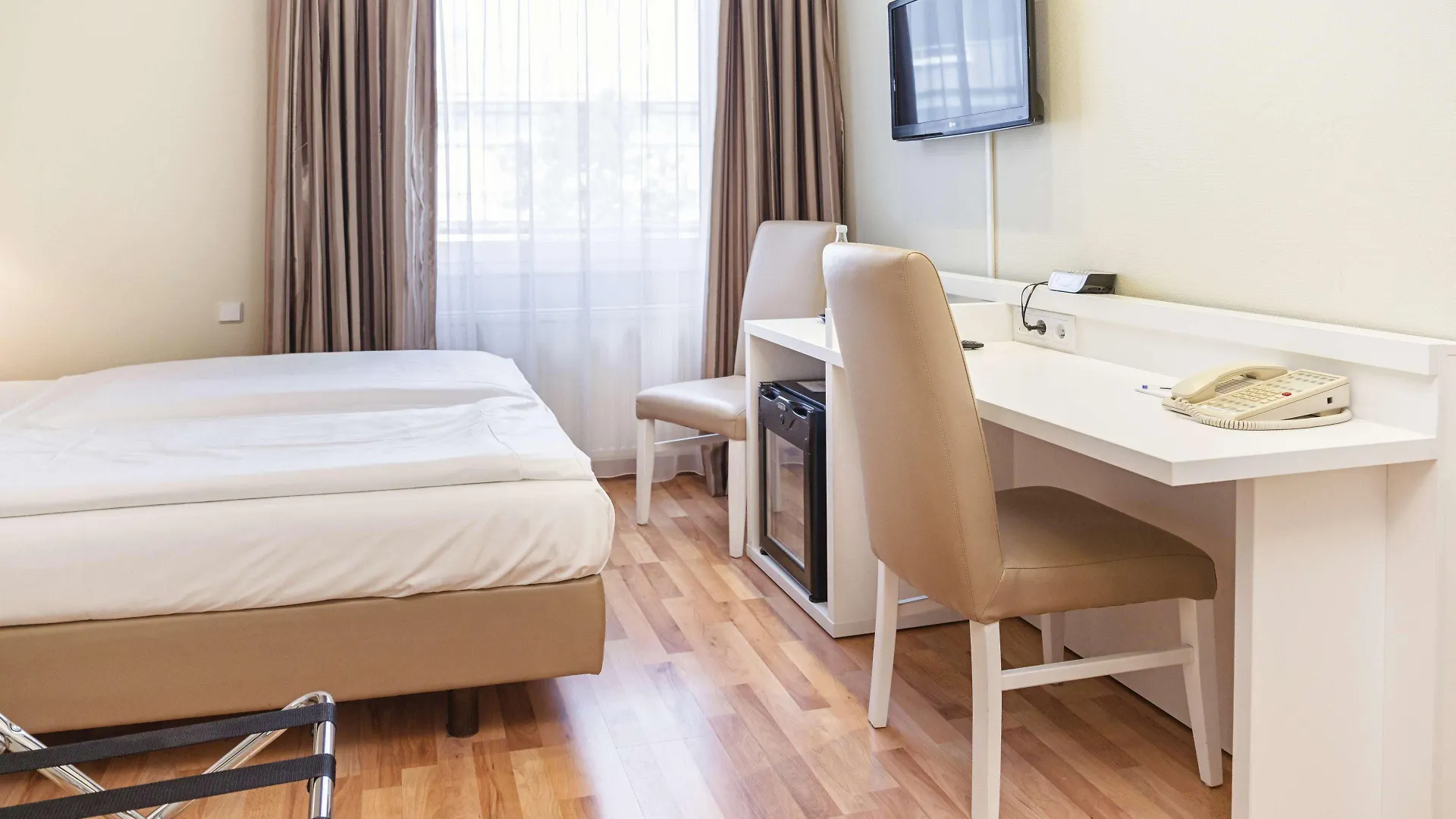 Hotel Am Schloss Koepenick By Golden Tulip Berlin
