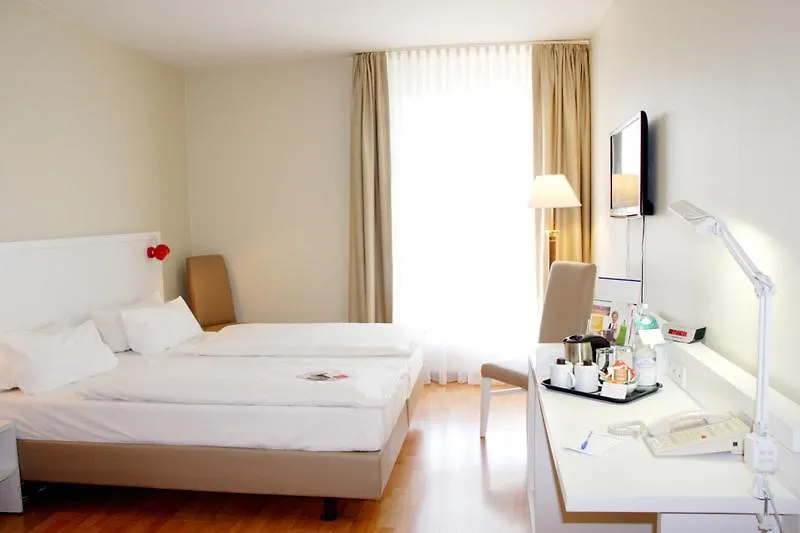 Hotel Am Schloss Koepenick By Golden Tulip Berlin 3*,