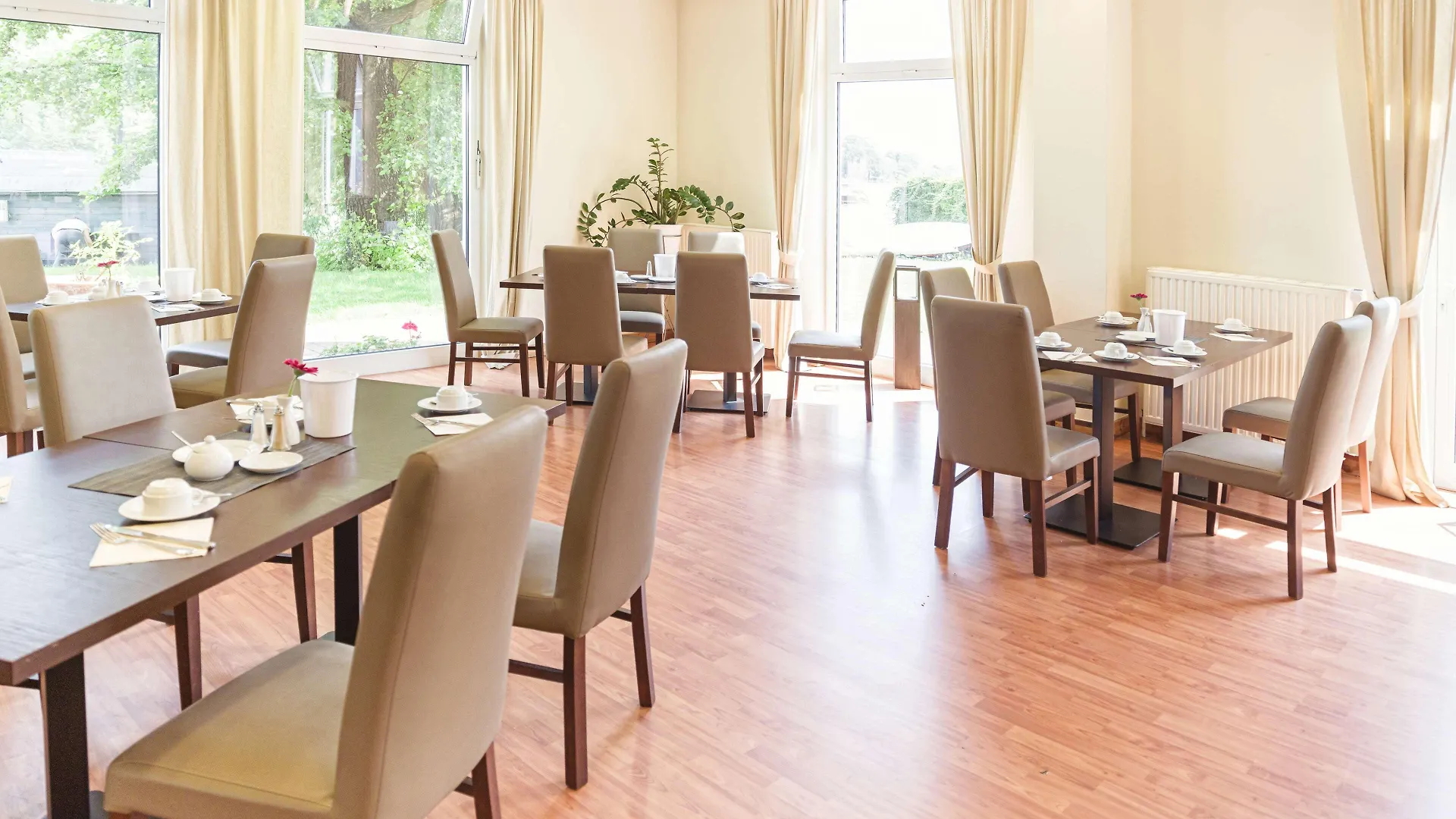 Hotel Am Schloss Koepenick By Golden Tulip Berlin