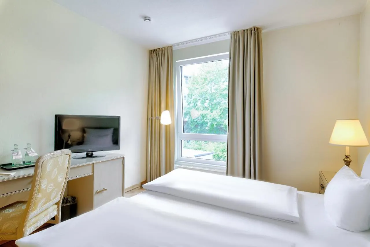 Hotel Am Schloss Koepenick By Golden Tulip Berlin